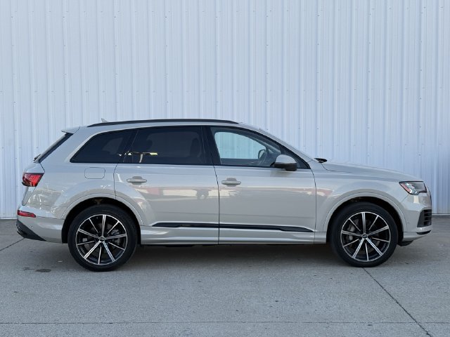 Used 2023 Audi Q7 3.0T Prestige w/ Prestige Package AWD/4WD image 4