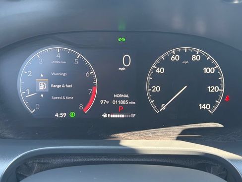Used 2025 Honda HR-V Sport image 17