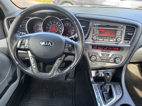 Used 2013 Kia Optima EX image 9