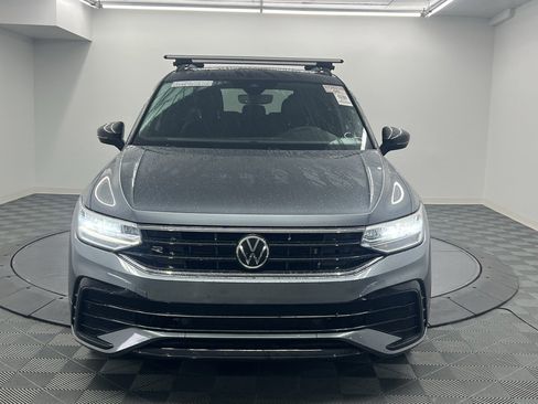 Used 2022 Volkswagen Tiguan SE R-Line image 5