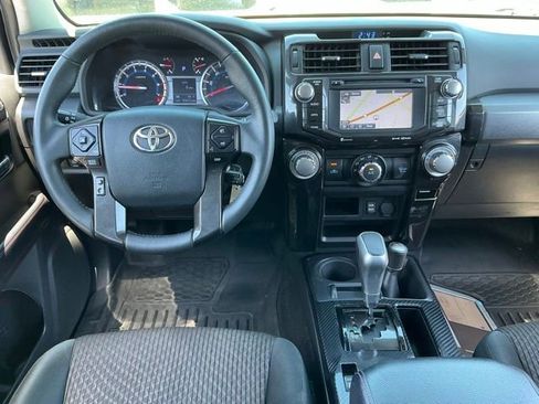 Used 2019 Toyota 4Runner TRD Off-Road AWD/4WD image 12