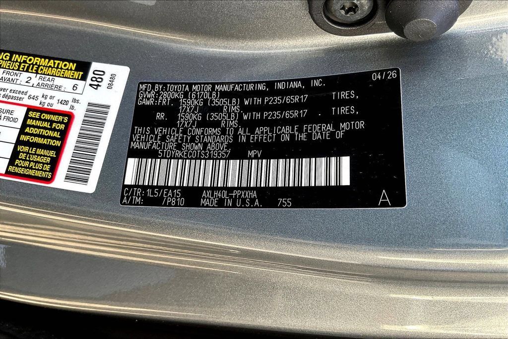 Used 2026 Toyota Sienna XLE FWD image 19