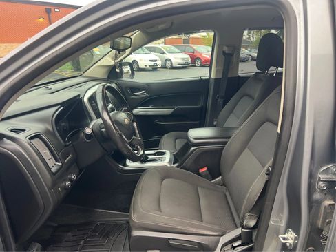Used 2018 Chevrolet Colorado LT w/ LT Convenience Package image 10