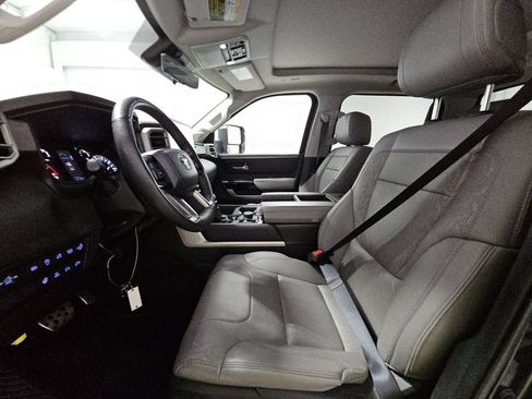 Used 2023 Toyota Tundra Limited w/ TRD Off-Road Package AWD/4WD image 5