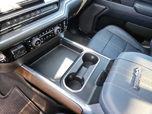 Used 2024 Chevrolet Silverado 2500 High Country image 20