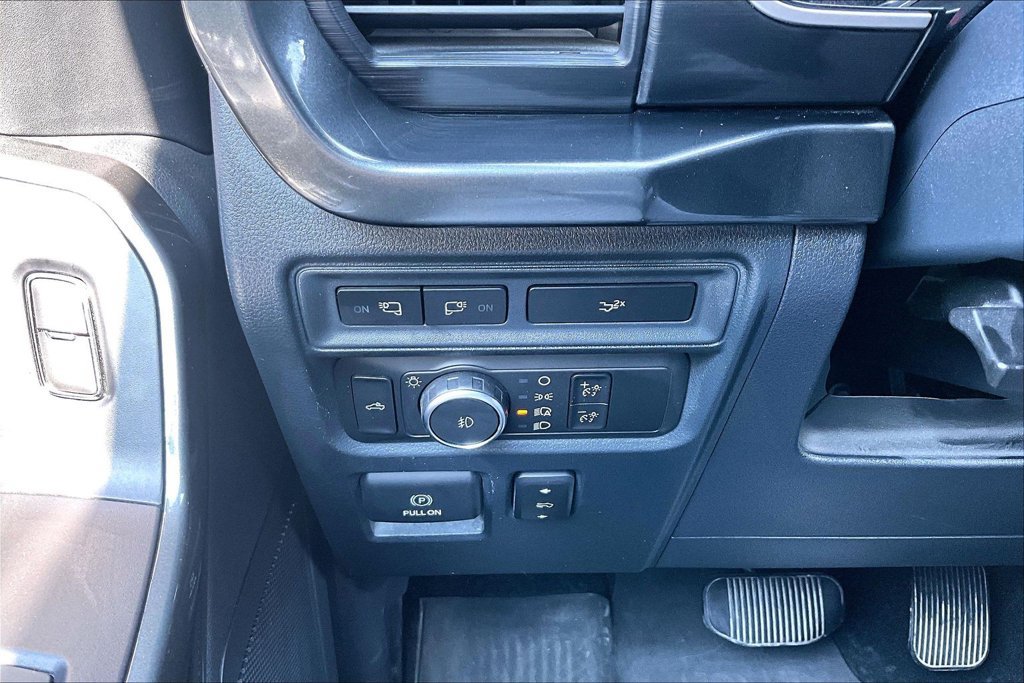 Used 2022 Ford F150 XLT w/ Equipment Group 302A High AWD/4WD image 16