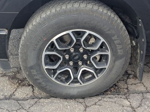 Used 2023 Ford F150 XLT w/ Equipment Group 302A High image 13