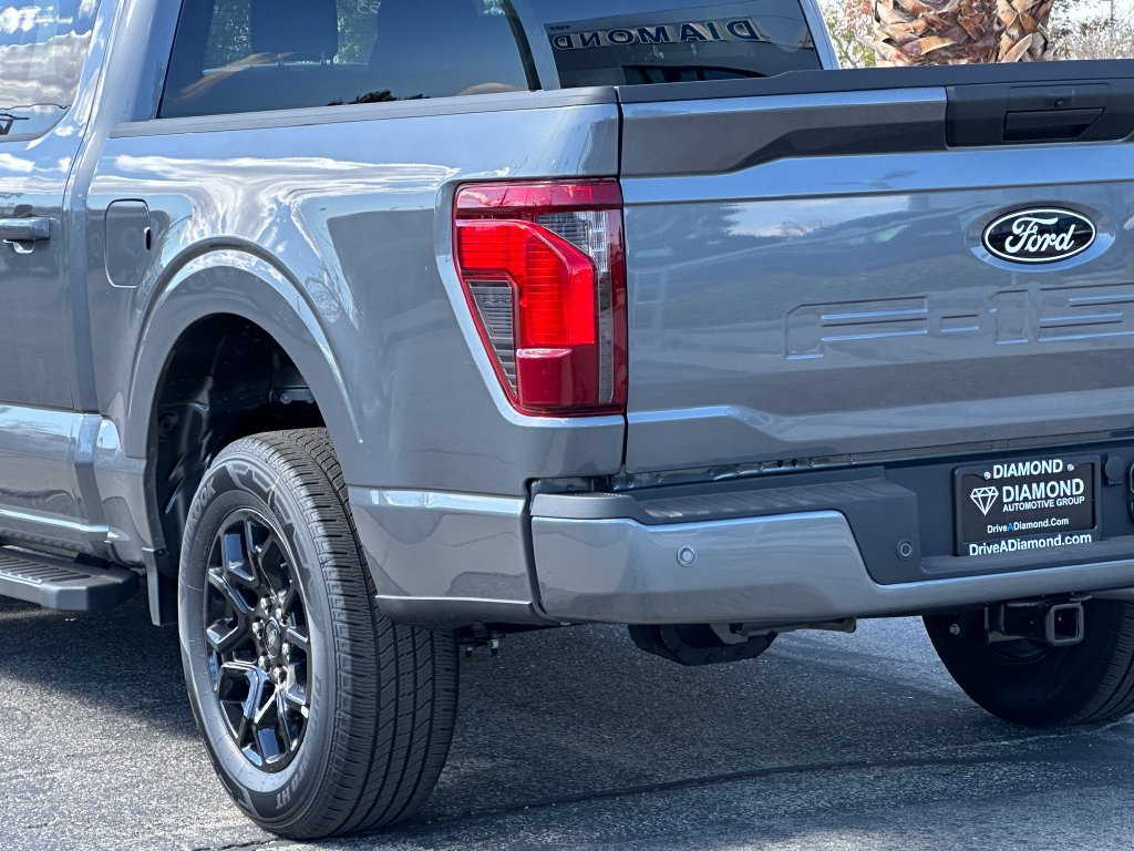 New 2026 Ford F150 XLT w/ XLT Black Appearance Package RWD image 5