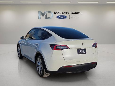 Used 2023 Tesla Model Y Long Range image 4