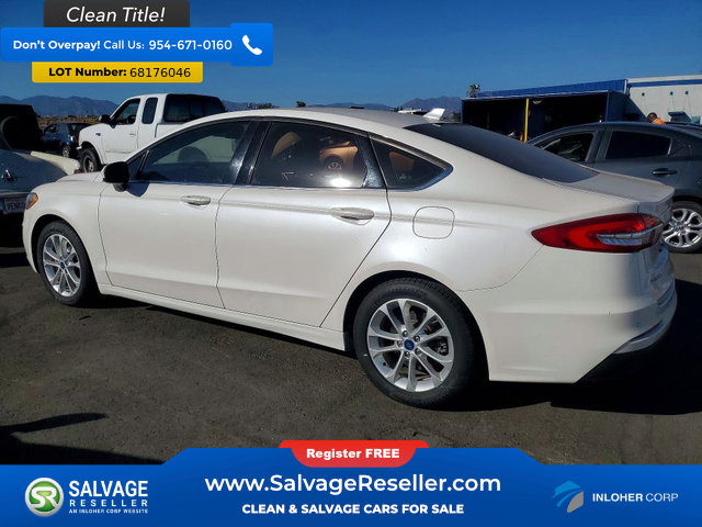 Used 2019 Ford Fusion SE FWD image 3