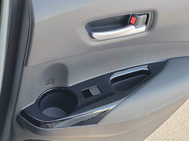Used 2025 Toyota Corolla SE FWD image 7