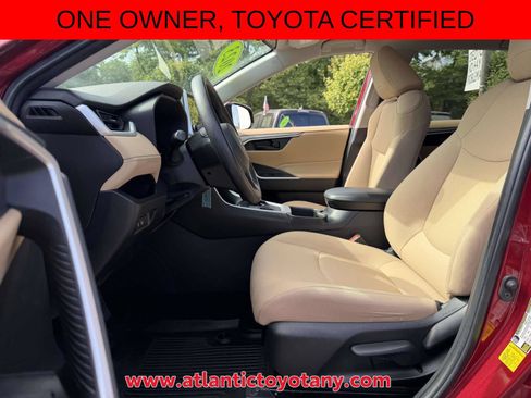 Certified 2023 Toyota RAV4 LE AWD/4WD image 17