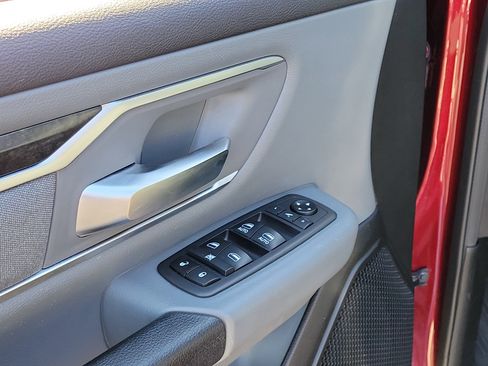 Used 2019 RAM 1500 Big Horn image 21