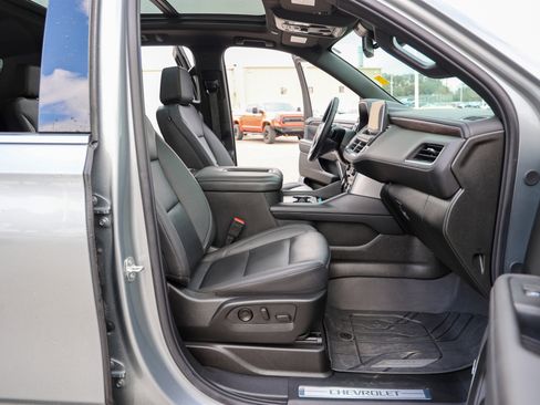 Used 2024 Chevrolet Tahoe LT w/ Luxury Package image 48