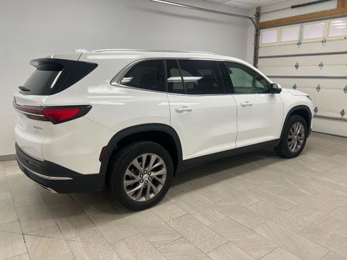 Used 2026 Buick Enclave Preferred AWD/4WD image 17
