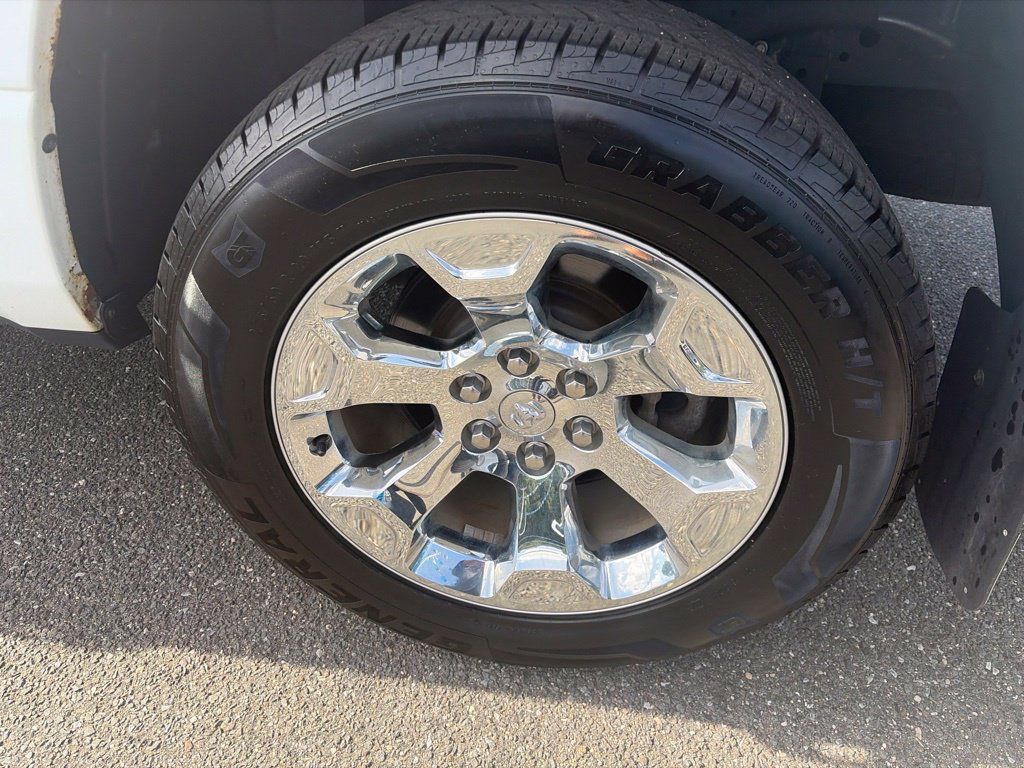 Used 2022 RAM 1500 Big Horn AWD/4WD image 13