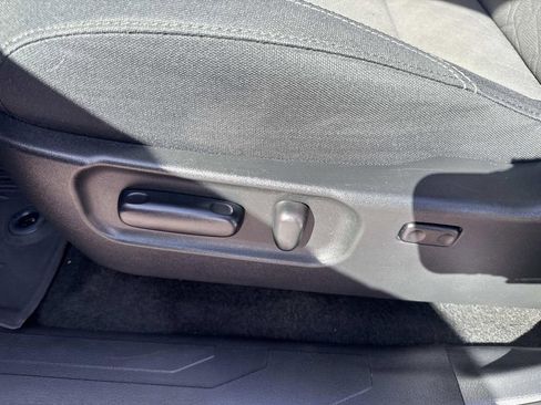 Used 2023 Toyota Tacoma TRD Off-Road image 20