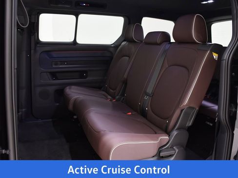 New 2025 Volkswagen ID. Buzz Pro S image 25