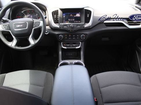 Used 2023 GMC Terrain SLE w/ Elevation Edition FWD image 15