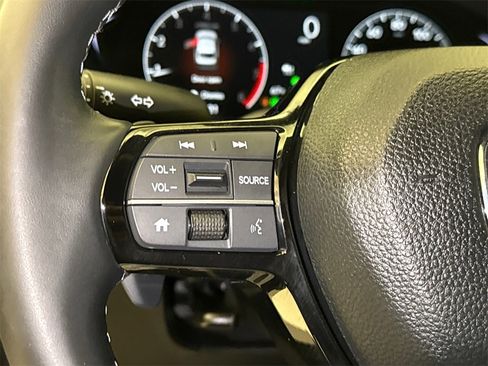 Certified 2025 Honda Civic Sport image 30