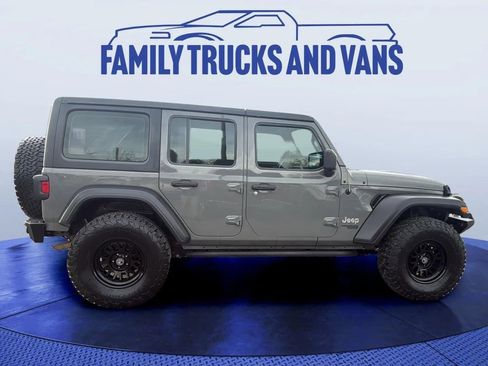 Used 2020 Jeep Wrangler Unlimited Sport image 6