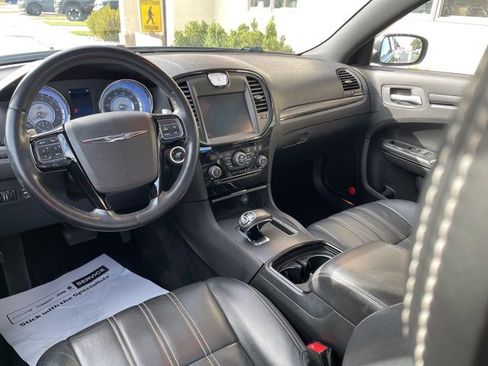 Used 2014 Chrysler 300 S image 19