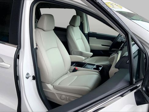 Used 2026 Honda Odyssey EX-L image 17