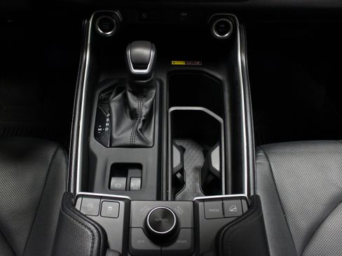 Used 2024 Toyota Grand Highlander AWD image 35