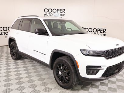 Used 2024 Jeep Grand Cherokee Altitude