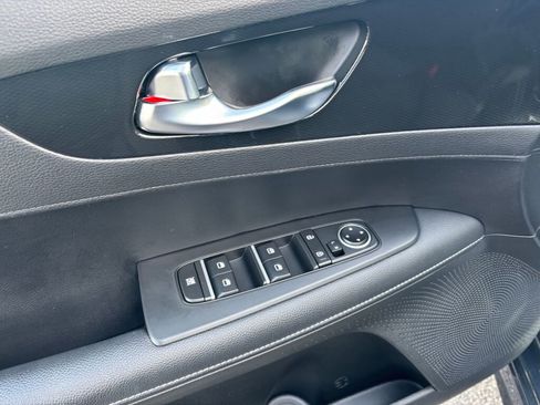 Certified 2024 Kia Forte GT-Line image 18