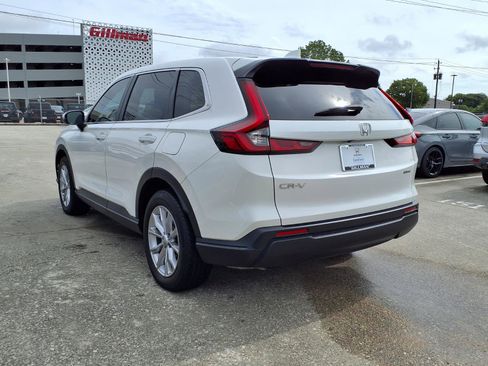 Used 2024 Honda CR-V EX image 3
