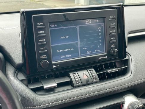 Used 2021 Toyota RAV4 XLE Premium AWD/4WD image 15