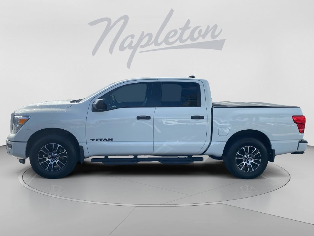 Used 2023 Nissan Titan SV w/ SV Convenience Package AWD/4WD image 2