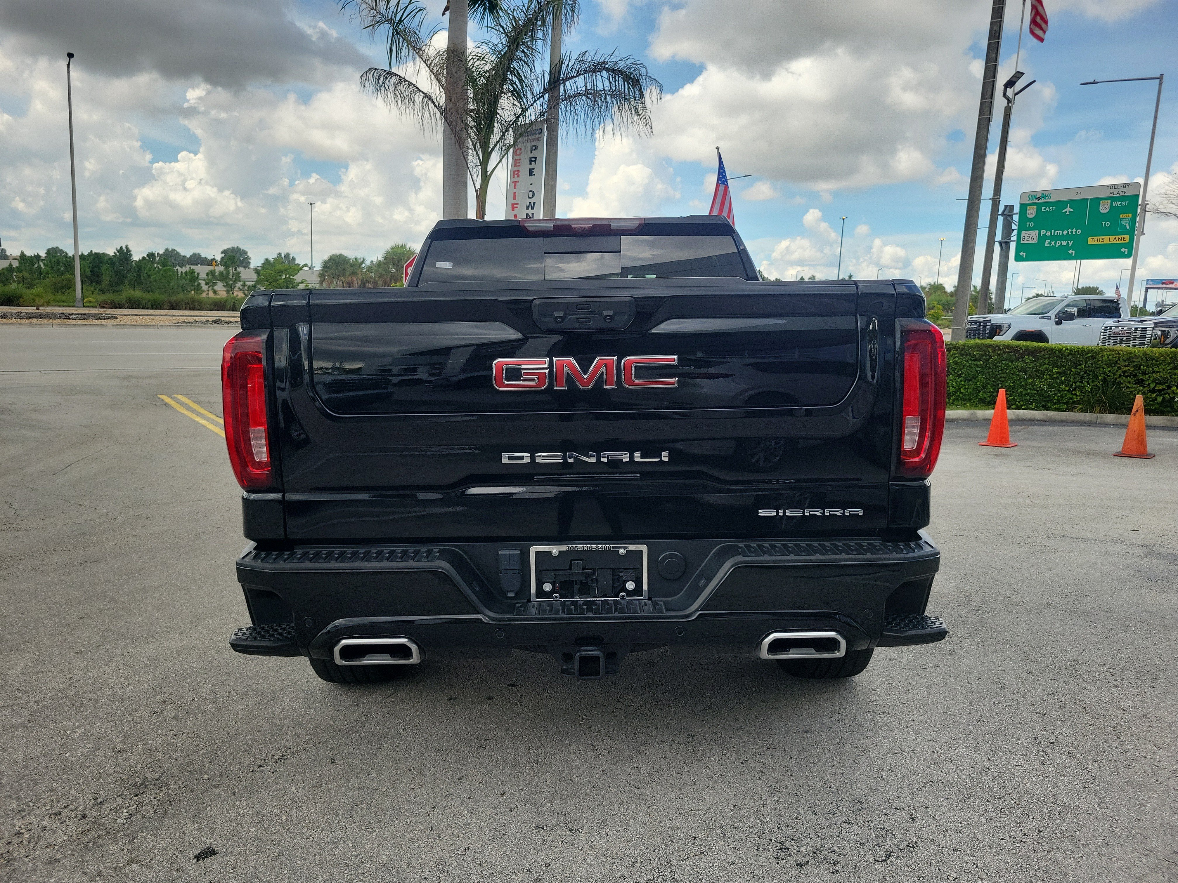 Used 2024 GMC Sierra 1500 Denali AWD/4WD image 6