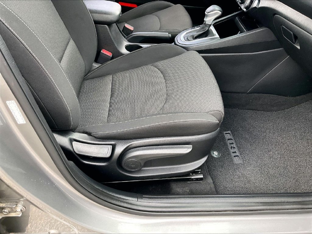 Certified 2023 Kia Forte LXS w/ LXS Technology Package FWD image 33