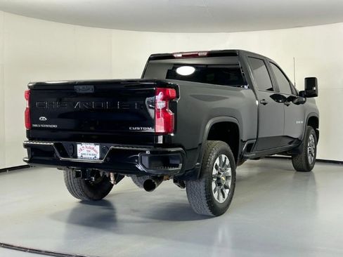 Used 2025 Chevrolet Silverado 2500 Custom w/ Custom Value Package AWD/4WD image 2