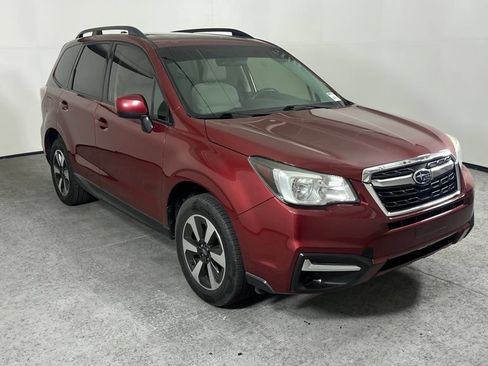 Used 2018 Subaru Forester 2.5i Premium w/ Popular Package #2A AWD/4WD image 1