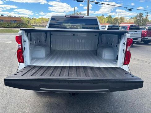 Used 2025 Chevrolet Silverado 1500 LT Trail Boss AWD/4WD image 8