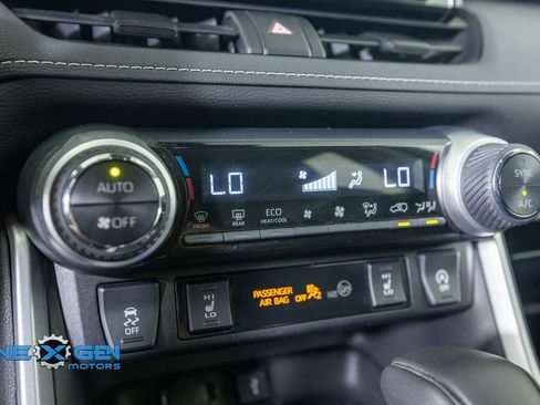 Used 2022 Toyota RAV4 XLE w/ Convenience Package AWD/4WD image 21