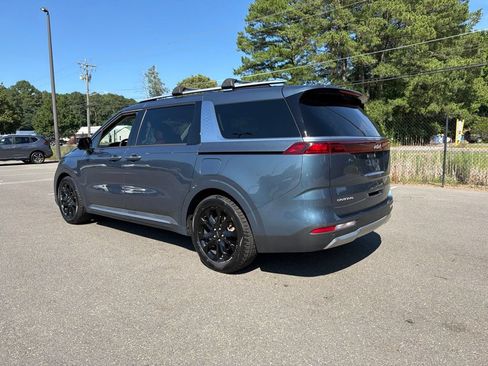 Used 2023 Kia Carnival SX FWD image 7