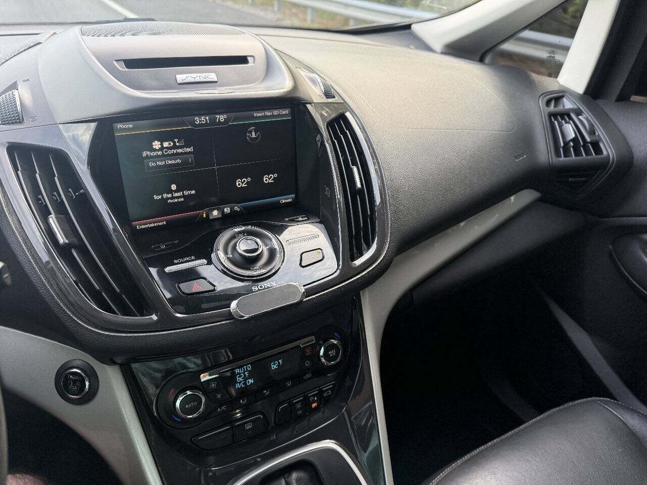 Used 2015 Ford C-MAX SEL w/ Equipment Group 303A FWD image 17