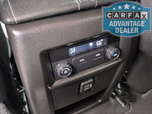 Certified 2022 Chevrolet Traverse LT image 6