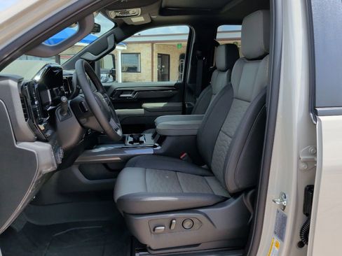 New 2026 Chevrolet Silverado 2500 ZR2 AWD/4WD image 13