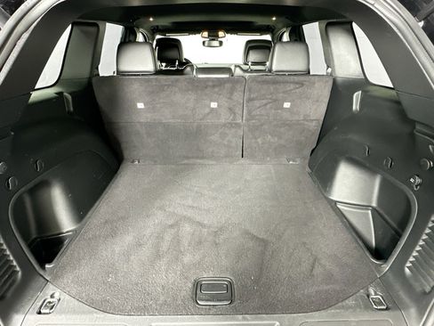 Used 2022 Jeep Grand Cherokee Laredo X AWD/4WD image 26