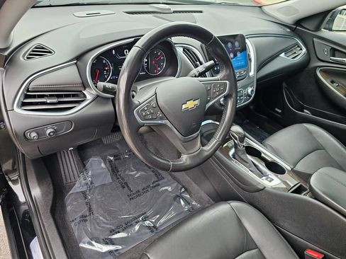 Used 2022 Chevrolet Malibu Premier FWD image 19