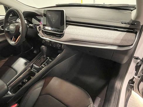 Used 2022 Jeep Compass Latitude image 26