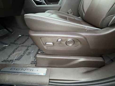 Used 2024 GMC Sierra 2500 Denali w/ Denali Reserve Package image 14