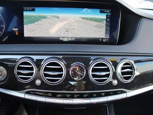 Certified 2019 Mercedes-Benz S 560 4MATIC Sedan image 16