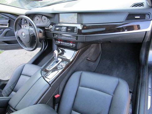 Used 2011 BMW 528i Sedan image 29