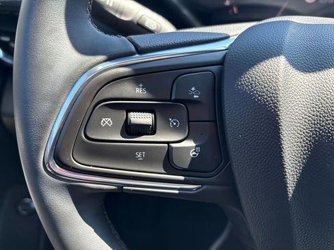 Used 2025 Buick Envista Avenir FWD image 13